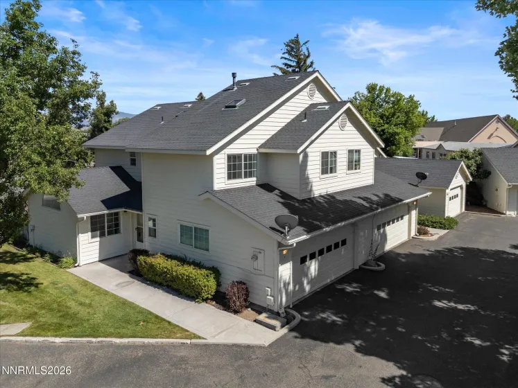 1179 Cottonwood, Gardnerville, Nevada 89410, 2 Bedrooms Bedrooms, ,3 BathroomsBathrooms,Residential,Residential,Cottonwood,0,260009196