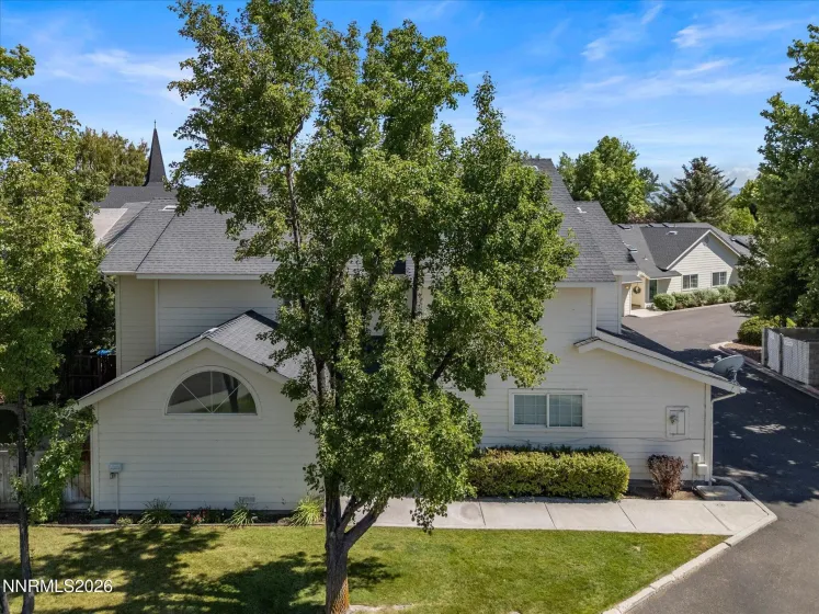 1179 Cottonwood, Gardnerville, Nevada 89410, 2 Bedrooms Bedrooms, ,3 BathroomsBathrooms,Residential,Residential,Cottonwood,0,260009196