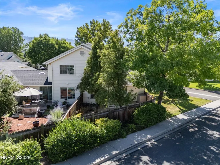 1179 Cottonwood, Gardnerville, Nevada 89410, 2 Bedrooms Bedrooms, ,3 BathroomsBathrooms,Residential,Residential,Cottonwood,0,260009196