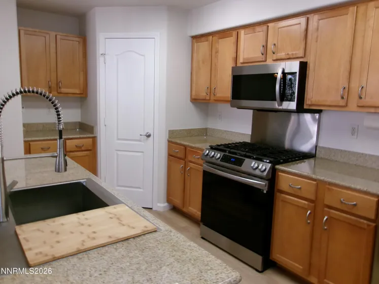1325 Meadows, Reno, Nevada 89521, 1 Bedroom Bedrooms, ,1 BathroomBathrooms,Residential,Residential,Meadows,0,260009206