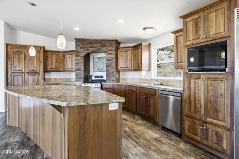 1260 Goldstone, Reno, Nevada 89508, 4 Bedrooms Bedrooms, ,3 BathroomsBathrooms,Residential,Residential,Goldstone,0,260009208