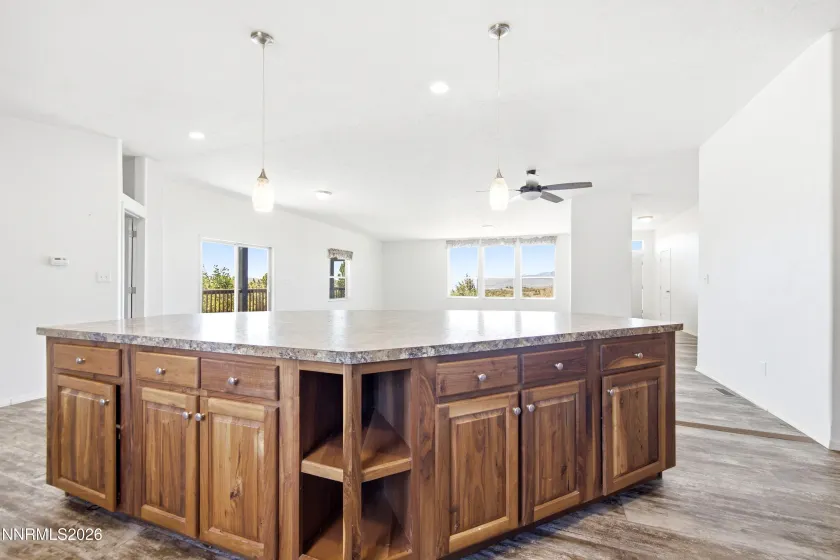 1260 Goldstone, Reno, Nevada 89508, 4 Bedrooms Bedrooms, ,3 BathroomsBathrooms,Residential,Residential,Goldstone,0,260009208