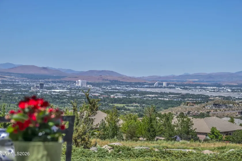 2945 Granite Pointe, Reno, Nevada 89511, 4 Bedrooms Bedrooms, ,3 BathroomsBathrooms,Residential,Residential,Granite Pointe,0,260009210