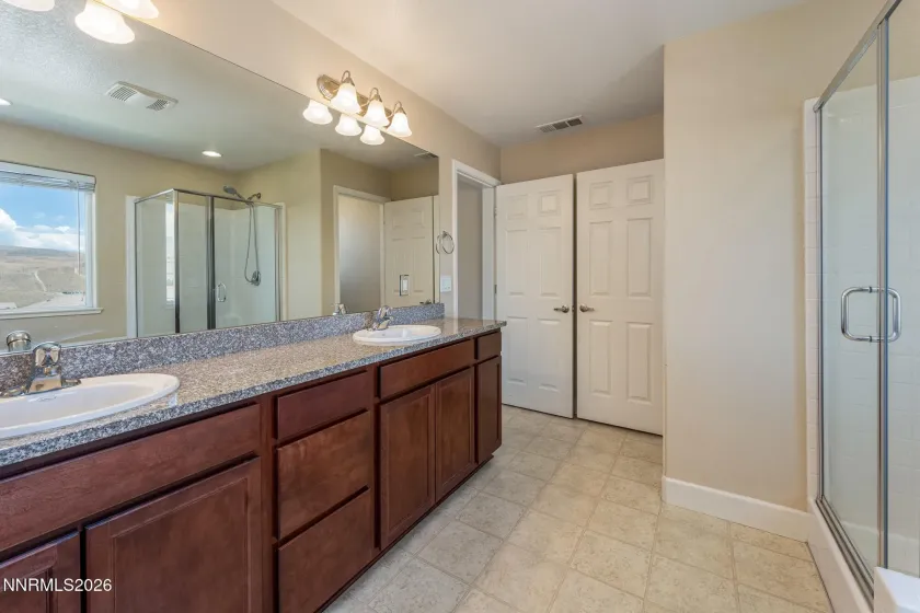 3669 Hollywood Park, Reno, Nevada 89512, 4 Bedrooms Bedrooms, ,3 BathroomsBathrooms,Residential,Residential,Hollywood Park,0,260009215