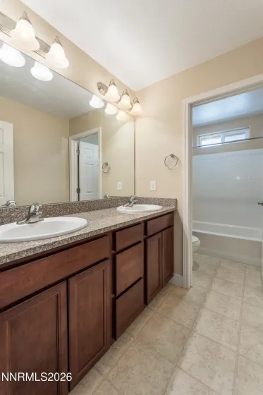 3669 Hollywood Park, Reno, Nevada 89512, 4 Bedrooms Bedrooms, ,3 BathroomsBathrooms,Residential,Residential,Hollywood Park,0,260009215