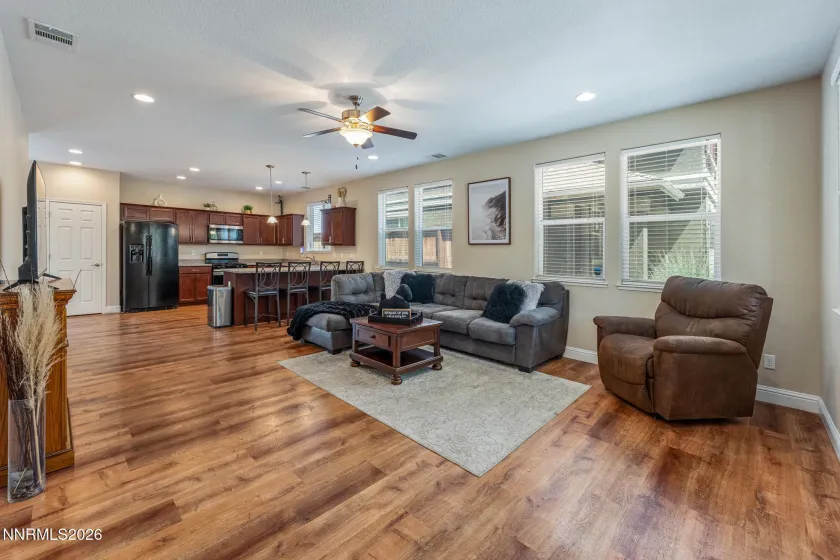 3669 Hollywood Park, Reno, Nevada 89512, 4 Bedrooms Bedrooms, ,3 BathroomsBathrooms,Residential,Residential,Hollywood Park,0,260009215