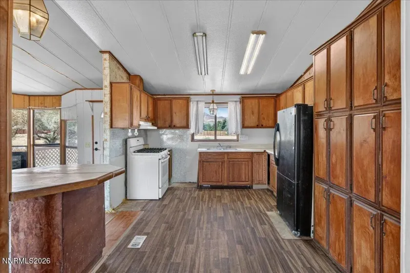 399 Six Mile Canyon, Dayton, Nevada 89403, 3 Bedrooms Bedrooms, ,2 BathroomsBathrooms,Residential,Residential,Six Mile Canyon,0,260009226