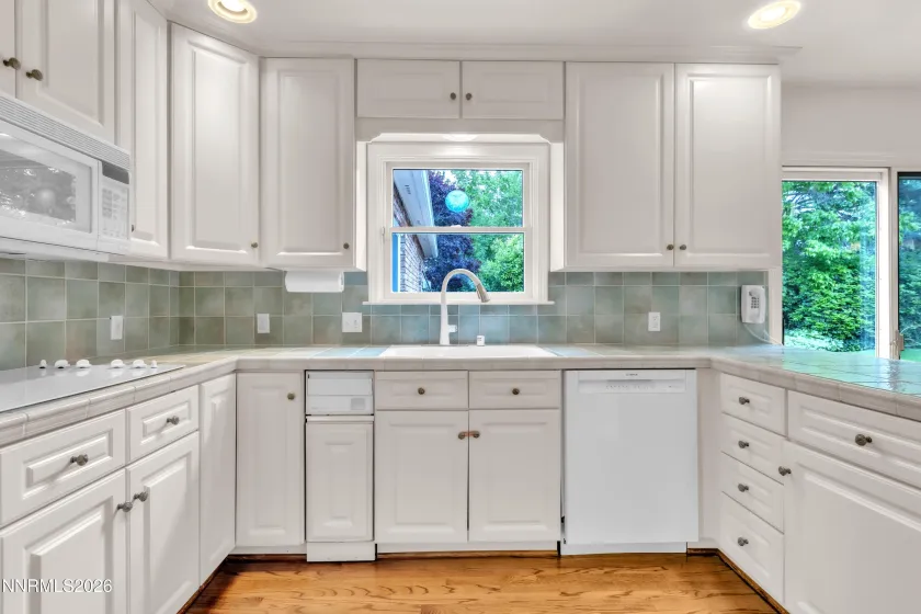 2265 Lindley, Reno, Nevada 89509, 5 Bedrooms Bedrooms, ,3 BathroomsBathrooms,Residential,Residential,Lindley,0,260006855