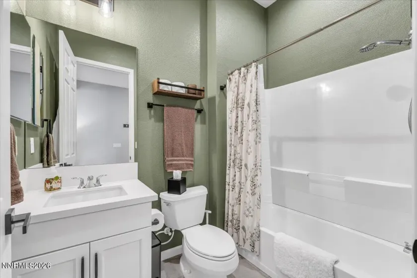 2368 Silent Creek, Sparks, Nevada 89436, 2 Bedrooms Bedrooms, ,2 BathroomsBathrooms,Residential,Residential,Silent Creek,0,260009238
