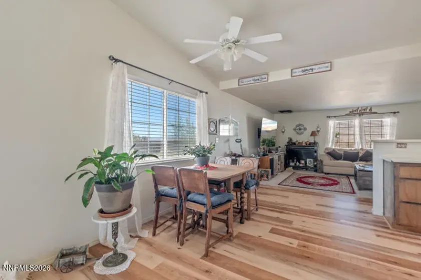 561 Yellow Jacket, Dayton, Nevada 89403, 3 Bedrooms Bedrooms, ,2 BathroomsBathrooms,Residential,Residential,Yellow Jacket,0,260009242