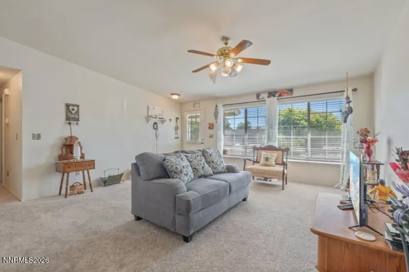 561 Yellow Jacket, Dayton, Nevada 89403, 3 Bedrooms Bedrooms, ,2 BathroomsBathrooms,Residential,Residential,Yellow Jacket,0,260009242