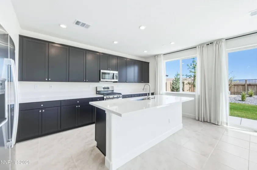 6772 Pilot Peak, Sparks, Nevada 89436, 3 Bedrooms Bedrooms, ,3 BathroomsBathrooms,Residential,Residential,Pilot Peak,0,260009247