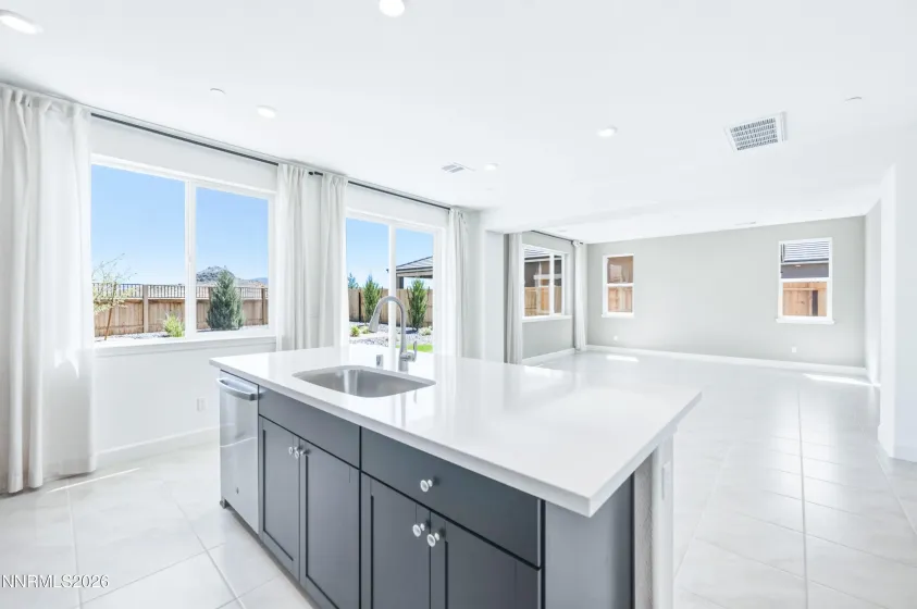 6772 Pilot Peak, Sparks, Nevada 89436, 3 Bedrooms Bedrooms, ,3 BathroomsBathrooms,Residential,Residential,Pilot Peak,0,260009247