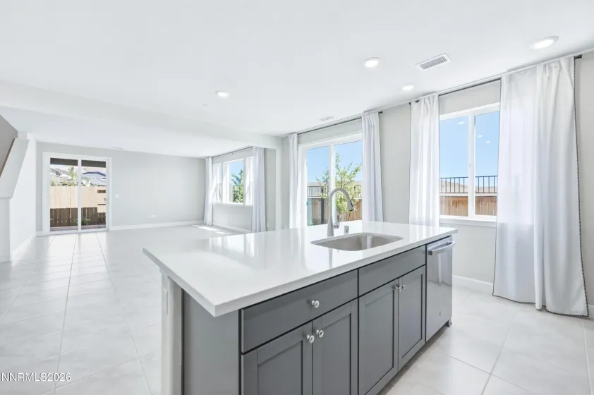 6762 Pilot Peak, Sparks, Nevada 89436, 4 Bedrooms Bedrooms, ,4 BathroomsBathrooms,Residential,Residential,Pilot Peak,0,260009248