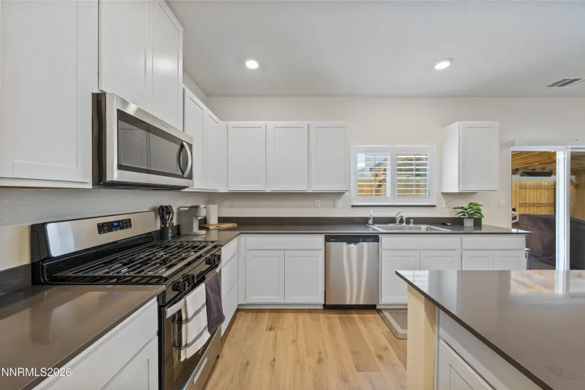 7754 Wandering, Reno, Nevada 89506, 4 Bedrooms Bedrooms, ,3 BathroomsBathrooms,Residential,Residential,Wandering,0,260009252
