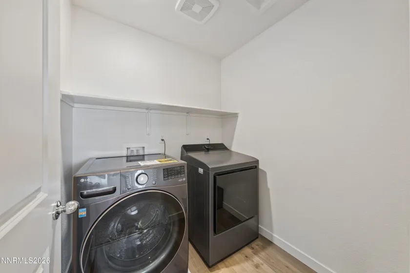 7754 Wandering, Reno, Nevada 89506, 4 Bedrooms Bedrooms, ,3 BathroomsBathrooms,Residential,Residential,Wandering,0,260009252