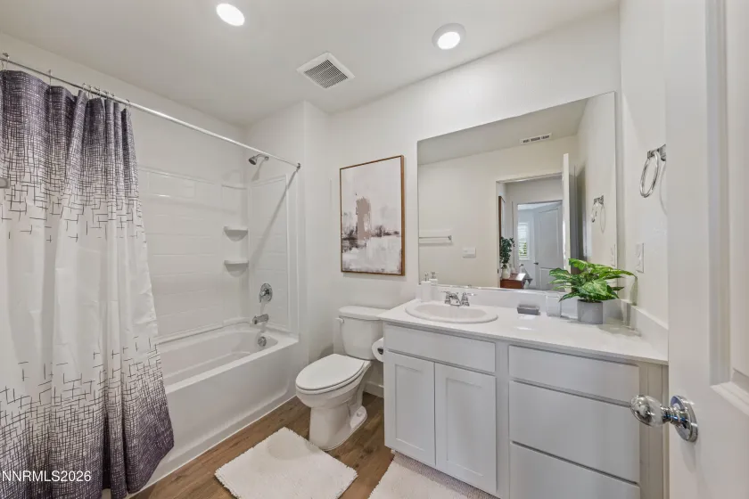 7754 Wandering, Reno, Nevada 89506, 4 Bedrooms Bedrooms, ,3 BathroomsBathrooms,Residential,Residential,Wandering,0,260009252