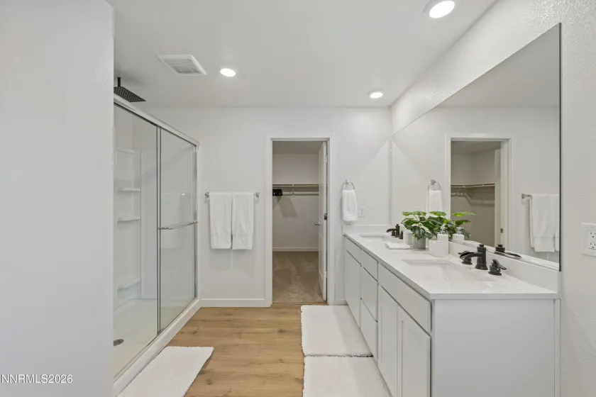 7754 Wandering, Reno, Nevada 89506, 4 Bedrooms Bedrooms, ,3 BathroomsBathrooms,Residential,Residential,Wandering,0,260009252