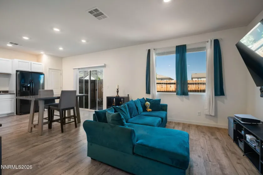 8855 Sky Wind, Reno, Nevada 89506, 3 Bedrooms Bedrooms, ,3 BathroomsBathrooms,Residential,Residential,Sky Wind,0,260009253