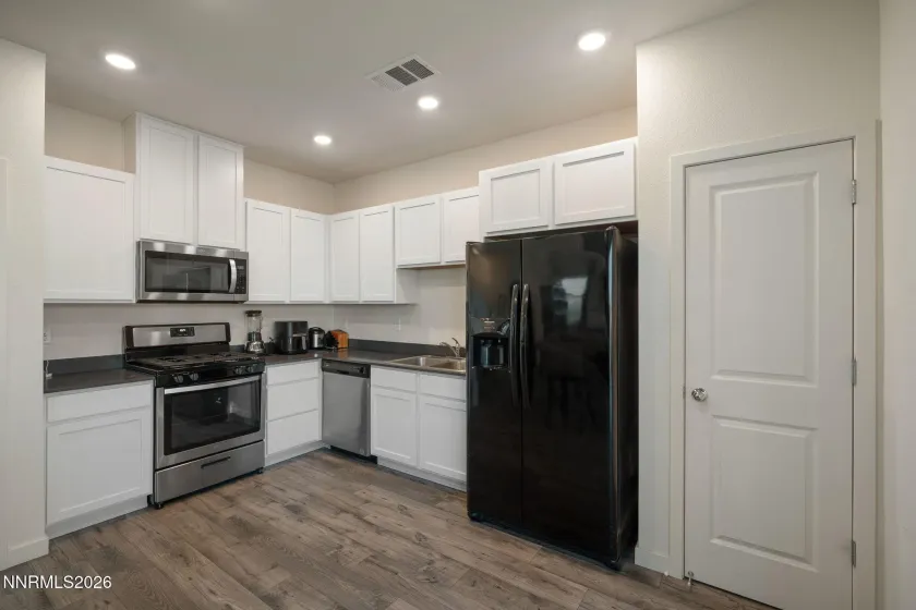 8855 Sky Wind, Reno, Nevada 89506, 3 Bedrooms Bedrooms, ,3 BathroomsBathrooms,Residential,Residential,Sky Wind,0,260009253