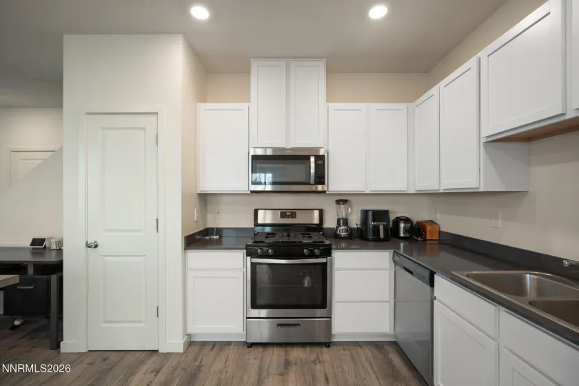 8855 Sky Wind, Reno, Nevada 89506, 3 Bedrooms Bedrooms, ,3 BathroomsBathrooms,Residential,Residential,Sky Wind,0,260009253