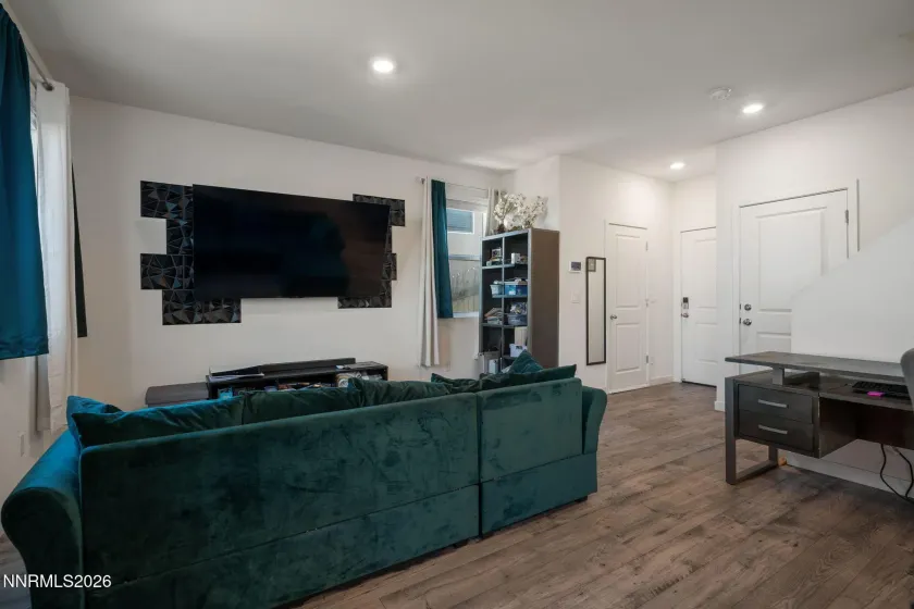 8855 Sky Wind, Reno, Nevada 89506, 3 Bedrooms Bedrooms, ,3 BathroomsBathrooms,Residential,Residential,Sky Wind,0,260009253