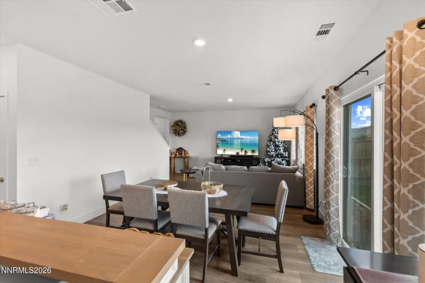1868 Amazonite, Sparks, Nevada 89436, 4 Bedrooms Bedrooms, ,3 BathroomsBathrooms,Residential,Residential,Amazonite,0,260005626