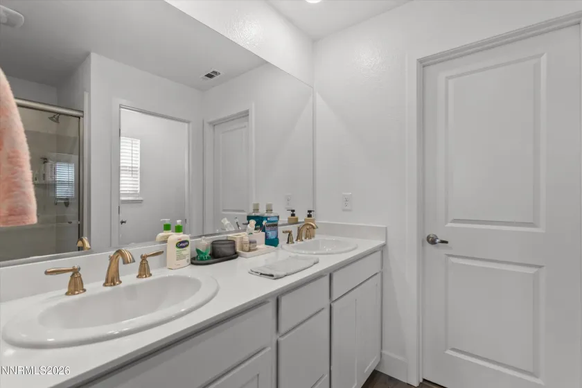 1868 Amazonite, Sparks, Nevada 89436, 4 Bedrooms Bedrooms, ,3 BathroomsBathrooms,Residential,Residential,Amazonite,0,260005626