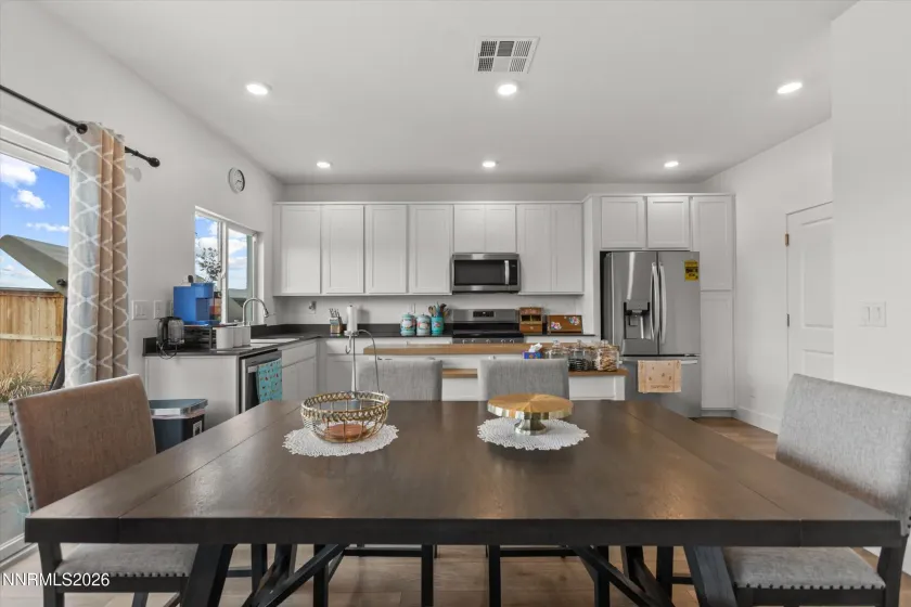 1868 Amazonite, Sparks, Nevada 89436, 4 Bedrooms Bedrooms, ,3 BathroomsBathrooms,Residential,Residential,Amazonite,0,260005626