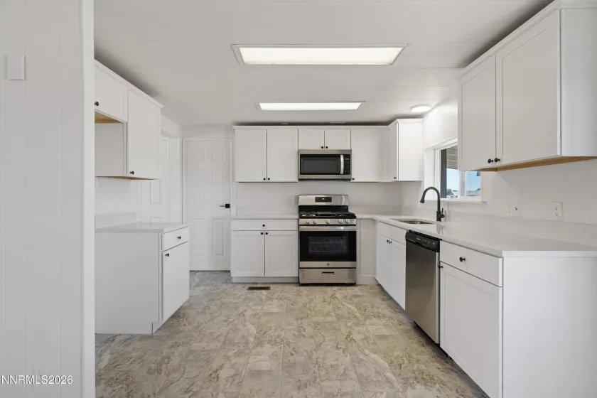 700 Thornbird, Fallon, Nevada 89406, 3 Bedrooms Bedrooms, ,2 BathroomsBathrooms,Residential,Residential,Thornbird,0,260009259