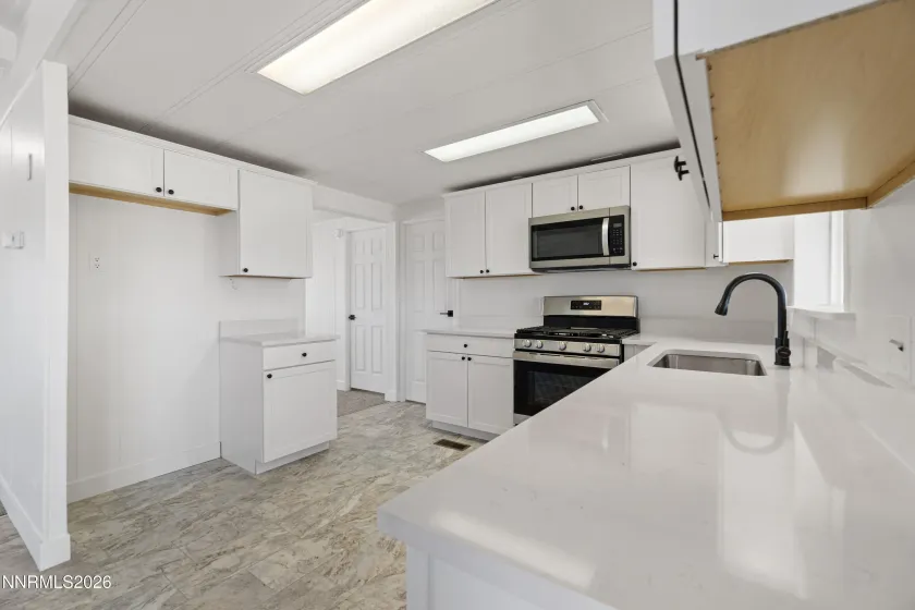700 Thornbird, Fallon, Nevada 89406, 3 Bedrooms Bedrooms, ,2 BathroomsBathrooms,Residential,Residential,Thornbird,0,260009259