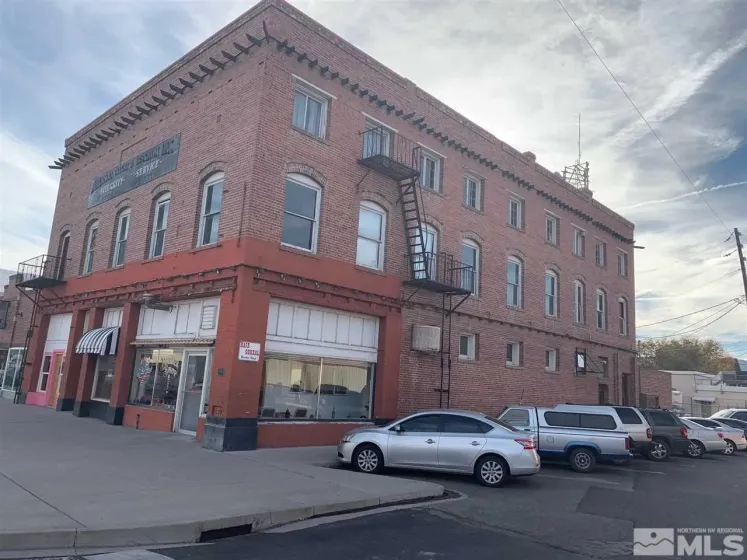 1 Main, Yerington, Nevada 89447, ,Commercial Sale,Residential,Main,0,260009260