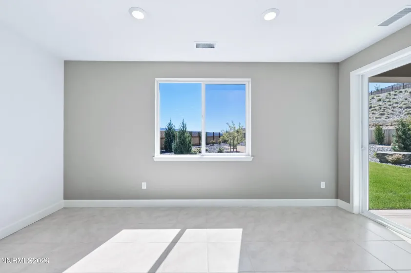 6752 Pilot Peak, Sparks, Nevada 89436, 4 Bedrooms Bedrooms, ,3 BathroomsBathrooms,Residential,Residential,Pilot Peak,0,260009264