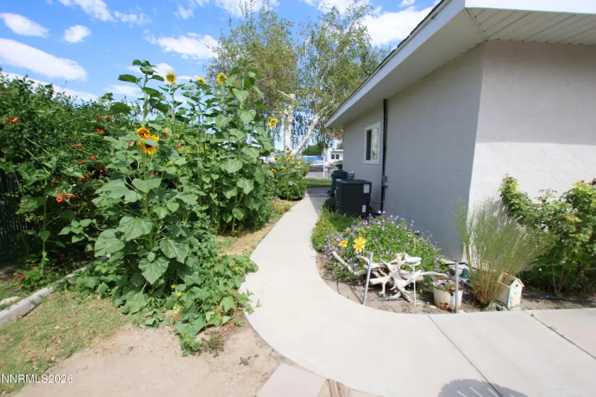 103 California, Yerington, Nevada 89447, 3 Bedrooms Bedrooms, ,2 BathroomsBathrooms,Residential,Residential,California,0,260009268