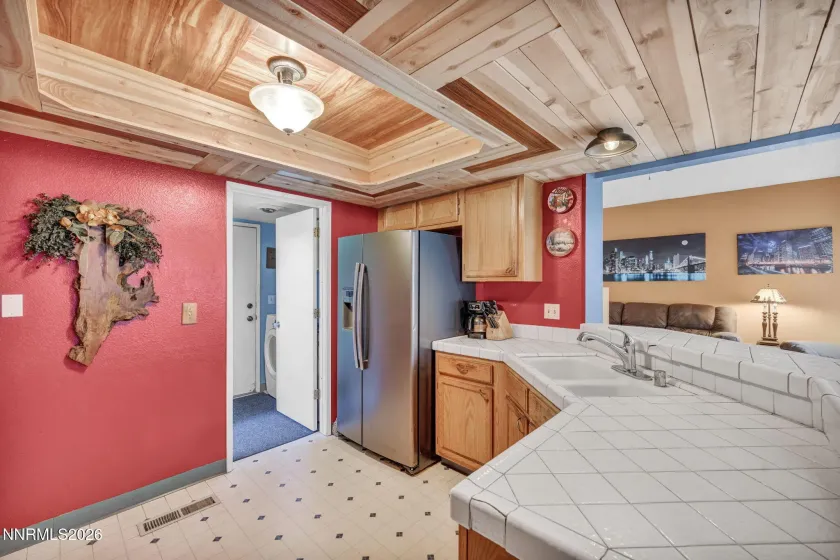 1286 Highgate, Sparks, Nevada 89434, 2 Bedrooms Bedrooms, ,3 BathroomsBathrooms,Residential,Residential,Highgate,0,260004678