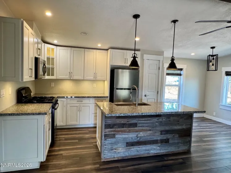 1406 Rabe, Carson City, Nevada 89701, 3 Bedrooms Bedrooms, ,2 BathroomsBathrooms,Residential,Residential,Rabe,0,260009280