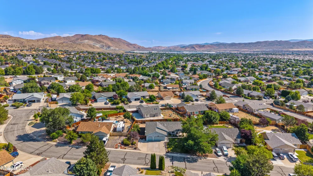 1347 Whooping Crane, Sparks, Nevada 89441, 3 Bedrooms Bedrooms, ,2 BathroomsBathrooms,Residential,Residential,Whooping Crane,0,260009281