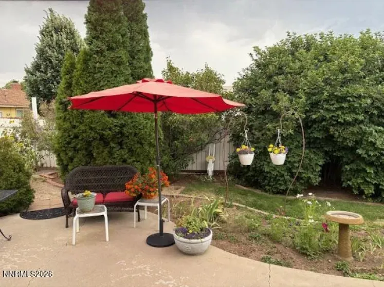 605 Ivy, Carson City, Nevada 89703, 3 Bedrooms Bedrooms, ,2 BathroomsBathrooms,Residential,Residential,Ivy,0,260009282
