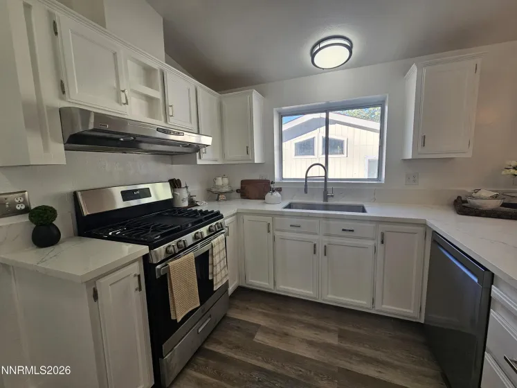 55 Cour De La Cedrant, Sparks, Nevada 89434, 3 Bedrooms Bedrooms, ,2 BathroomsBathrooms,Residential,Residential,Cour De La Cedrant,0,260009290