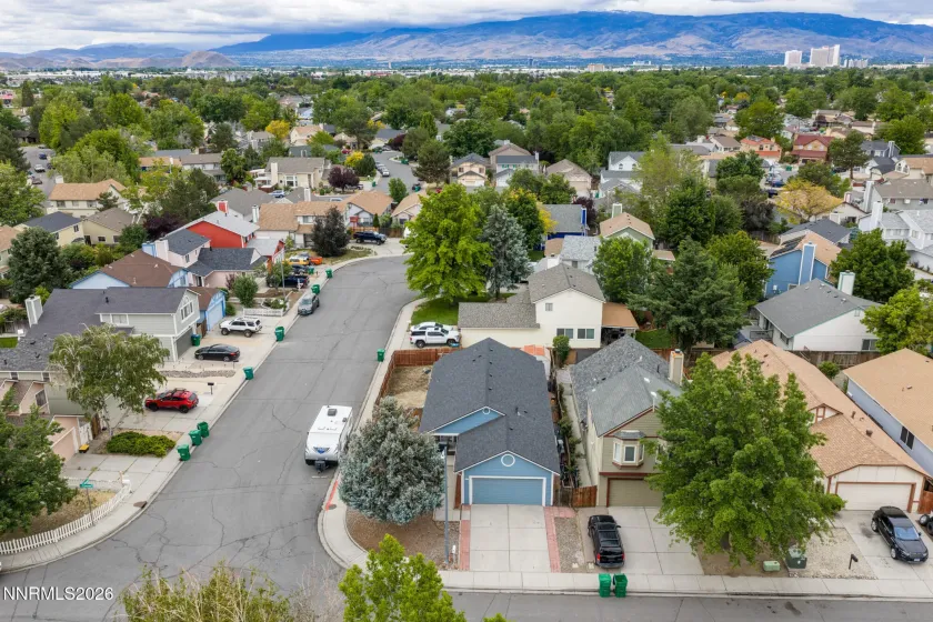 1717 Bluehaven, Sparks, Nevada 89434, 3 Bedrooms Bedrooms, ,2 BathroomsBathrooms,Residential,Residential,Bluehaven,0,260009286