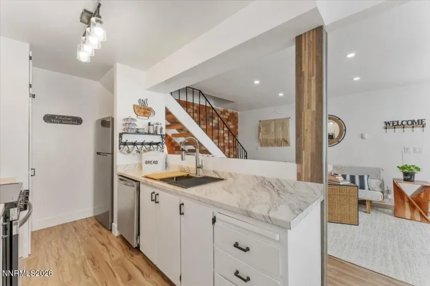 4951 Neil, Reno, Nevada 89502, 2 Bedrooms Bedrooms, ,1 BathroomBathrooms,Residential,Residential,Neil,0,260009298