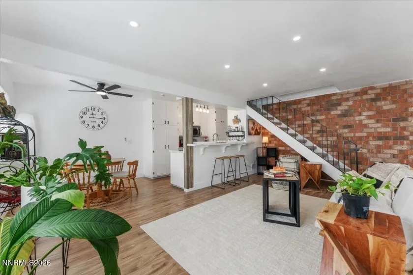 4951 Neil, Reno, Nevada 89502, 2 Bedrooms Bedrooms, ,1 BathroomBathrooms,Residential,Residential,Neil,0,260009298