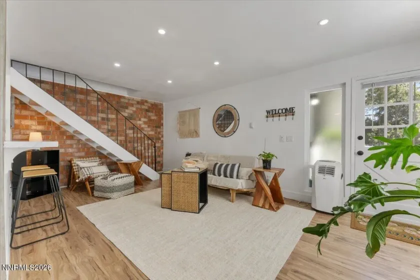 4951 Neil, Reno, Nevada 89502, 2 Bedrooms Bedrooms, ,1 BathroomBathrooms,Residential,Residential,Neil,0,260009298