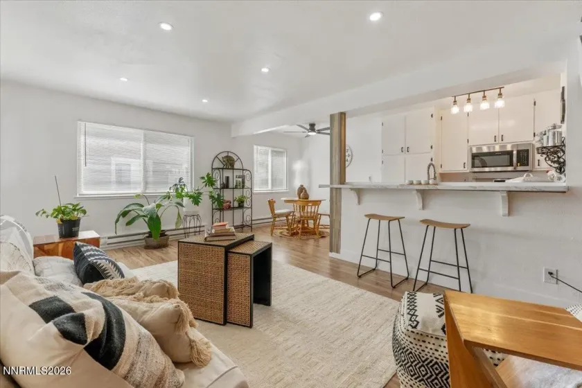 4951 Neil, Reno, Nevada 89502, 2 Bedrooms Bedrooms, ,1 BathroomBathrooms,Residential,Residential,Neil,0,260009298