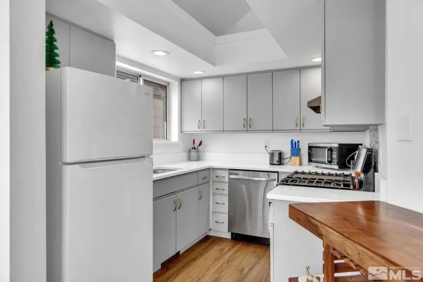 2602 Betsy, Sparks, Nevada 89431, 3 Bedrooms Bedrooms, ,2 BathroomsBathrooms,Residential,Residential,Betsy,0,260009299