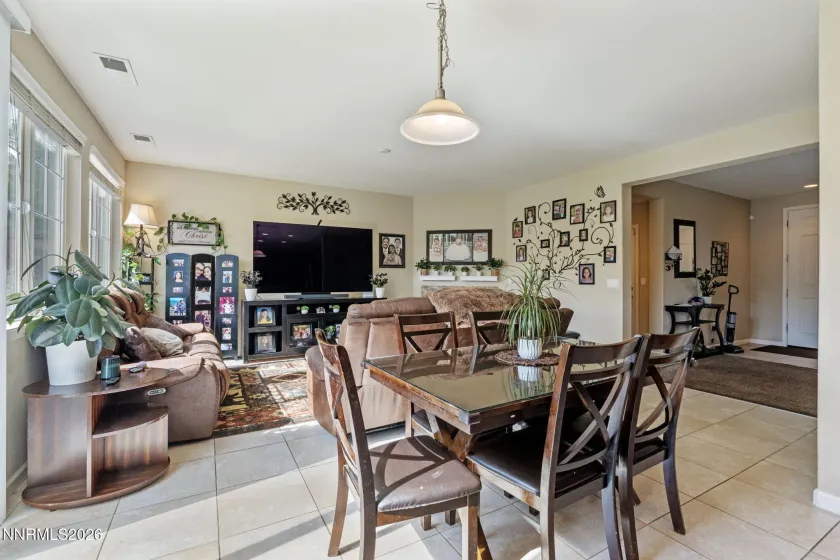 2605 Peavine Creek, Reno, Nevada 89523, 3 Bedrooms Bedrooms, ,3 BathroomsBathrooms,Residential,Residential,Peavine Creek,0,260009303
