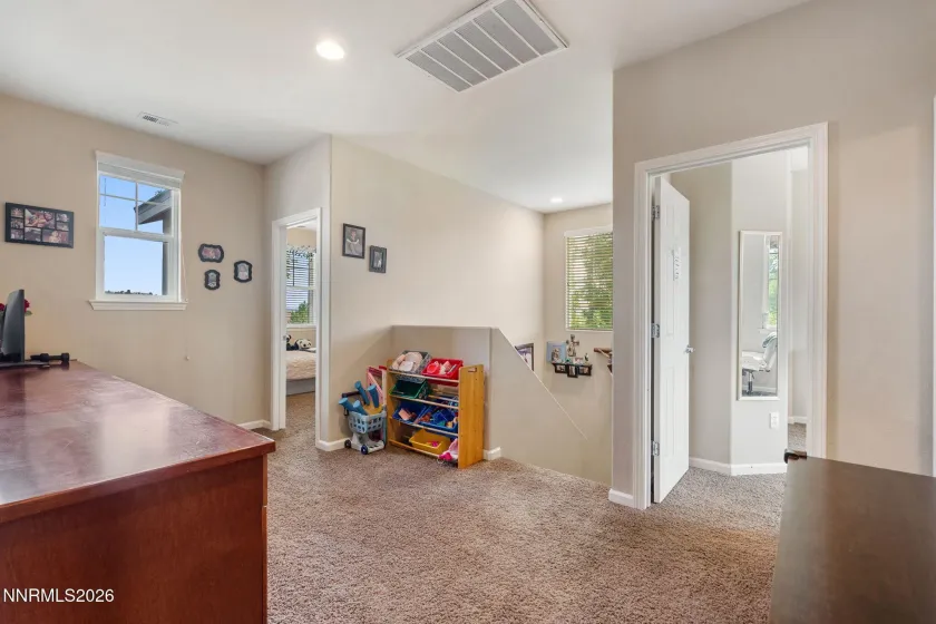2605 Peavine Creek, Reno, Nevada 89523, 3 Bedrooms Bedrooms, ,3 BathroomsBathrooms,Residential,Residential,Peavine Creek,0,260009303
