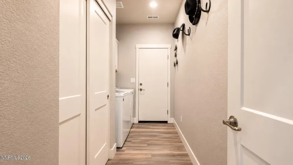 17848 Davis Meadow, Reno, Nevada 89508, 3 Bedrooms Bedrooms, ,2 BathroomsBathrooms,Residential,Residential,Davis Meadow,0,260009315