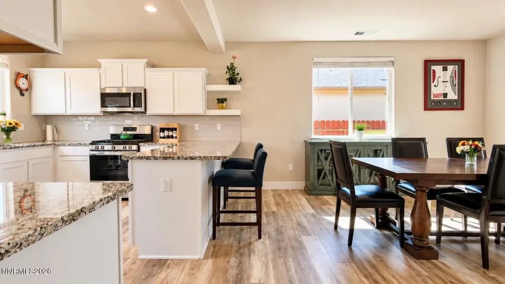 17848 Davis Meadow, Reno, Nevada 89508, 3 Bedrooms Bedrooms, ,2 BathroomsBathrooms,Residential,Residential,Davis Meadow,0,260009315