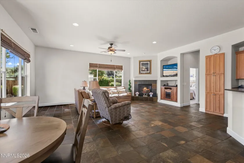 6170 Axis, Sparks, Nevada 89436, 4 Bedrooms Bedrooms, ,2 BathroomsBathrooms,Residential,Residential,Axis,0,260009318